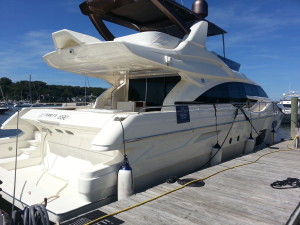 Ferretti 690